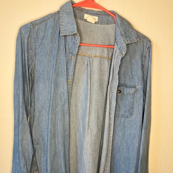 Chambray button up top - Picture 2 of 2